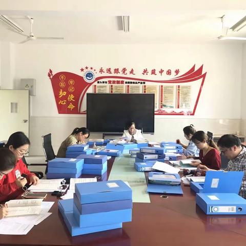 常规检查提质量 匠心赋能明方向   ——远大学校初中部9月份常规检查工作纪实