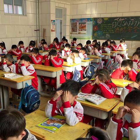 爱眼护眼，“睛”彩无限——云龙小学眼保健操