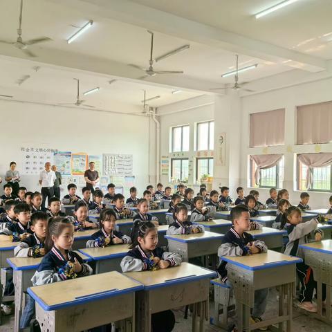 “快乐课桌舞，活力满校园”——思源实验学校(小学部)一年级课桌舞