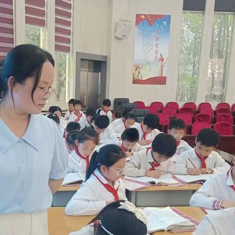 中枢镇2025年4月小学语文教师课堂教学竞赛（3—6年级第二天）