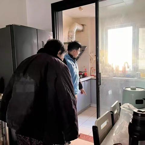 榆山街道锦东社区：快速疏通下水道 争做群众贴心人