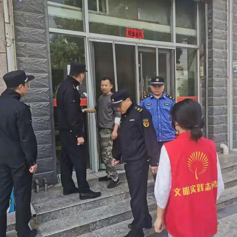 榆山街道云翠社区整治占道经营，让“烟火气”更具“人情味”