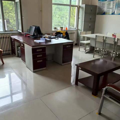 西宁线路车间积极落实职场环境及内务卫生管理要求