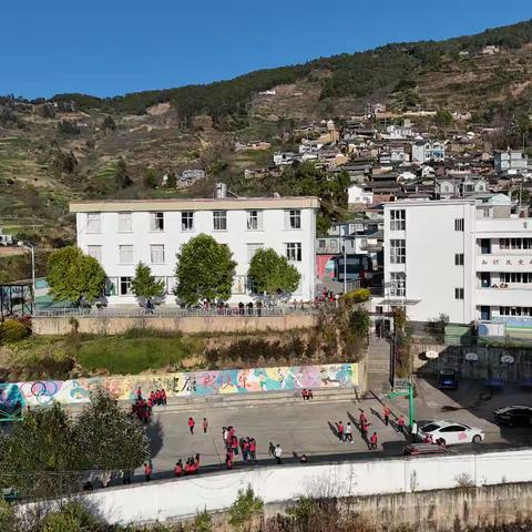 深耕教研共奋进，聚力同行促成长