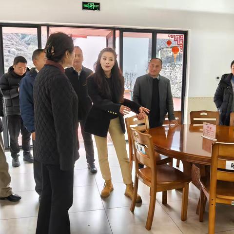 阿坝州政协副主席洪秀英、州民政局副局长张禄文一行莅临马尔康市养护院视察调研