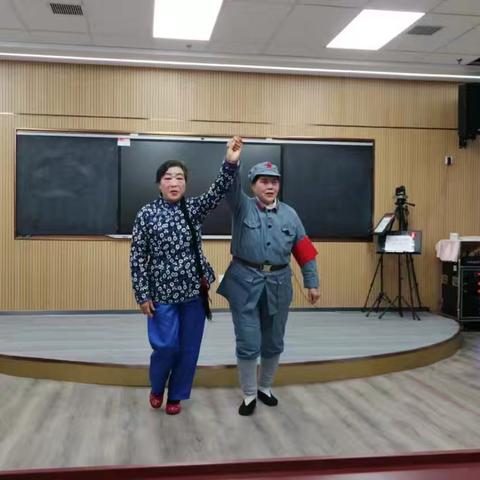 襄阳市老年大学曲剧一班期末展演圆满举行