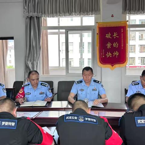刘建林副局长到特巡警大队调研指导工作