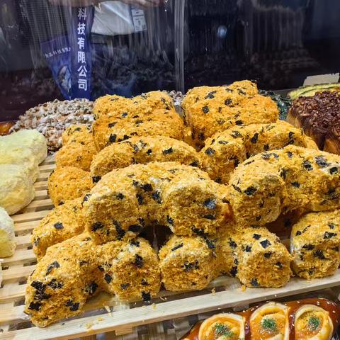 逛馆以及探店总结，以及后期根据季节性以及需要可以逐渐尝试更替更新产品