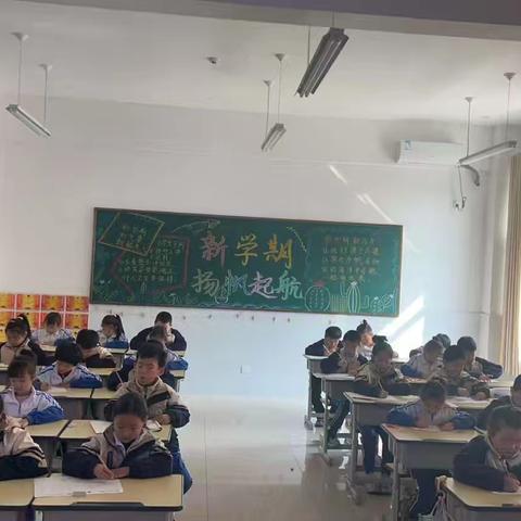 临清市永青实验学校小学部低年级速算比赛活动