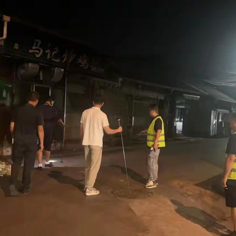 夜幕下的守护者：夜间测漏英雄