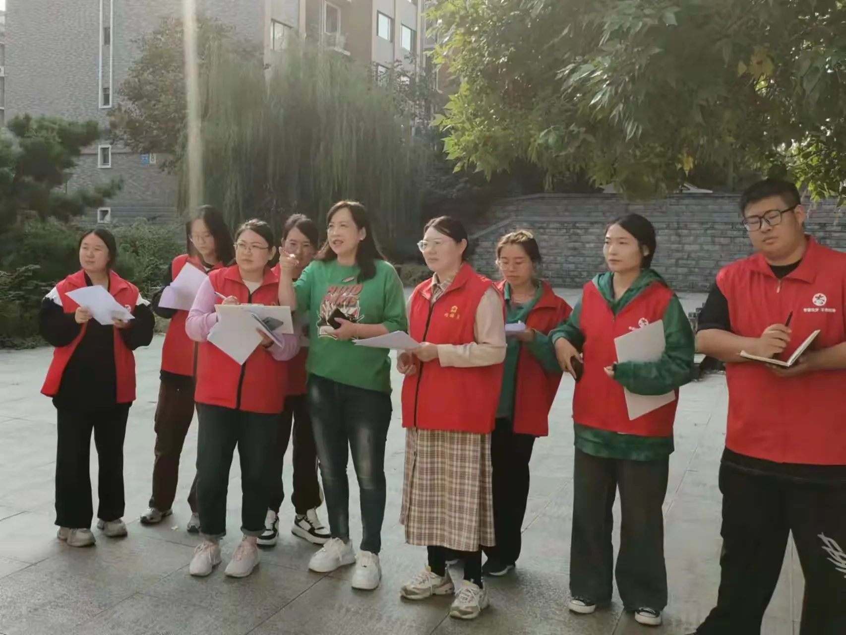 简篇-党建引领,聚力赋能,助力网格新力量