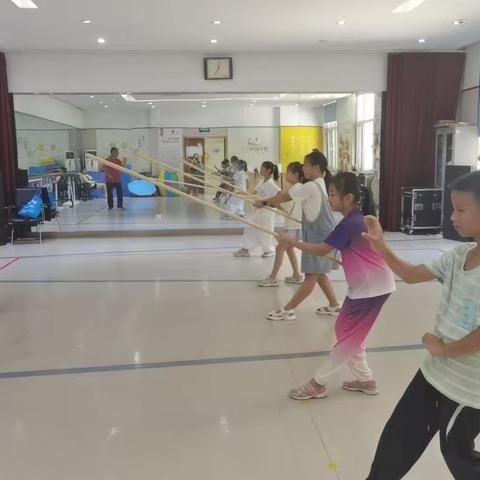 内家拳公益课走进甸柳第三社区——宋氏形意拳五星棍法传承非物质文化遗产