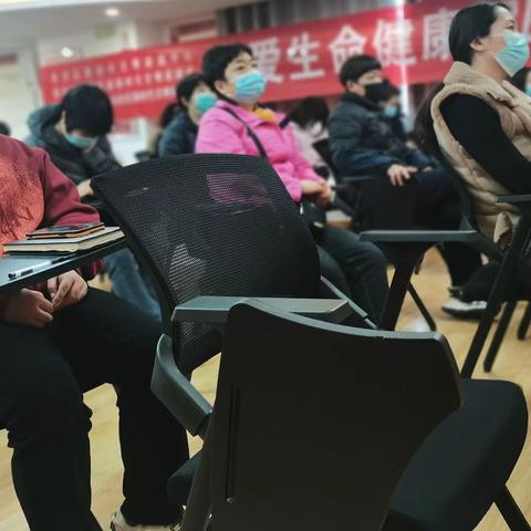 新城街道开元社区妇联组织辖区巾帼志愿者开展“巾帼心向党、宪法学习宣传”教育活动