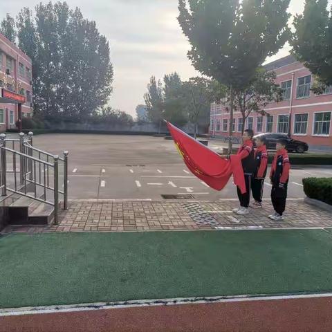 柴河小学庆祝中国少年先锋队建队日举行主题升旗仪式