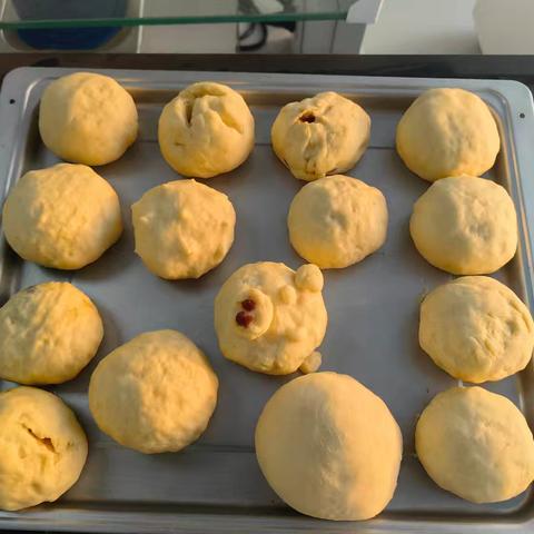 探索发酵魔法—豆沙面包的制作