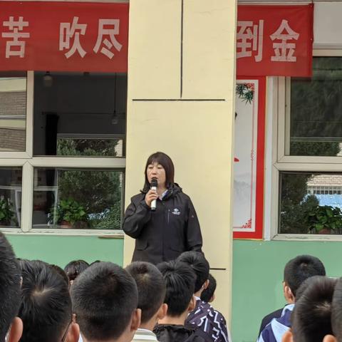 “展青春姿态，圆人生梦想”——汉德园中学初中分校激情早读比赛