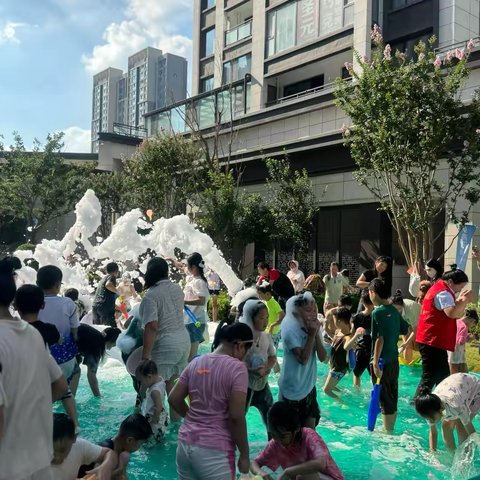 濮东街道锦东社区：红色物业添彩暑期活动   让社区活力持续升温