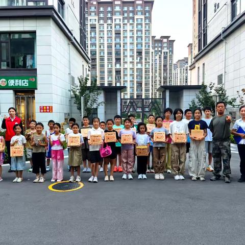 濮东街道锦东社区：“守护者趣味挑战营”圆满落幕   礼物与成长共筑难忘回忆