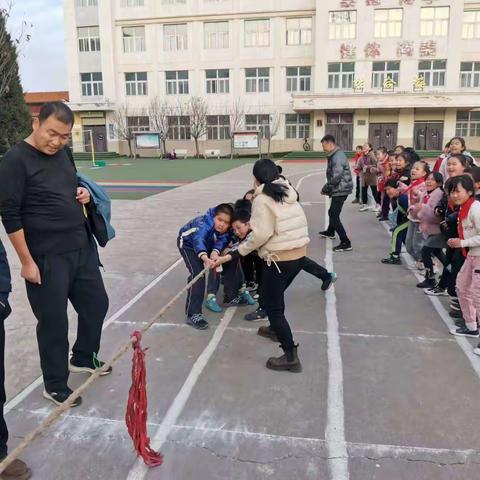 凝心聚力，“绳”彩飞扬——安口学校冬季拔河比赛活动