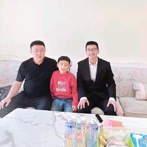 访 | 家访暖人心，共育筑未来——龙湾商务区实验小学一二年级家访活动报道