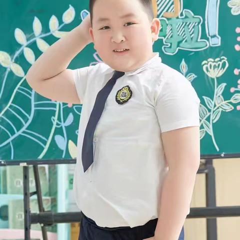 队 ｜ 星星火炬照童梦，红花盛放向朝阳——记龙湾商务区实验小学二（5）中队升旗仪式