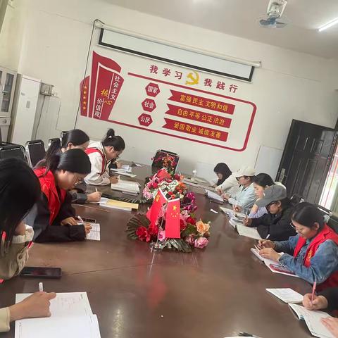 课堂展“英”姿，“语”你共成长——初中部英语组教研活动