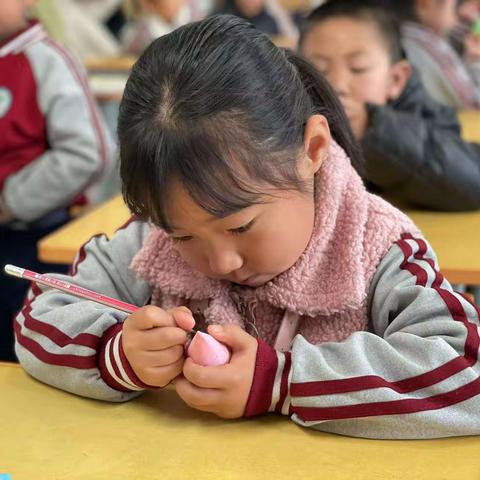 人间四月芳菲日，梨花烟雨清明时——围子小学一二年级清明系列活动