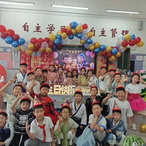 童年不同样‌"精彩乐翻天"‌集体主题生日会🎂🎂