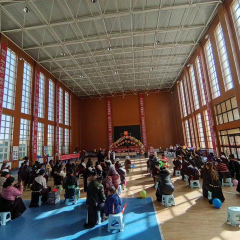 “跟党奋进新征程 巾帼建功新时代”泽曲镇五个社区联合开展庆祝“三八”妇女节主题活动