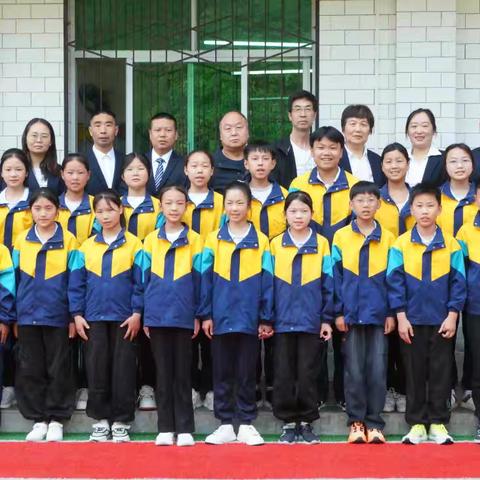 青春不散场，我们毕业了！ 小河镇康坪完全小学2025届毕业联欢会完美落幕。