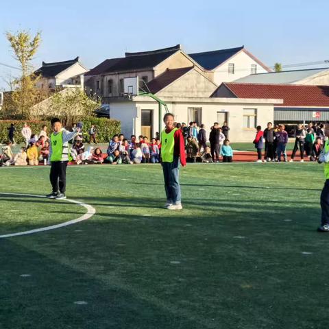 秋日校园，足球盛宴