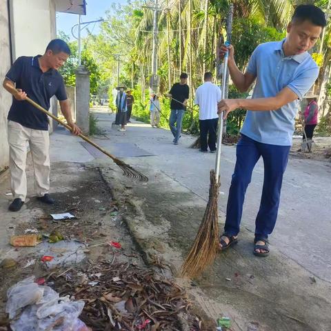 林新村委会开展周末爱国卫生大扫除活动