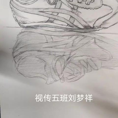 视传23级0105班设计素描三