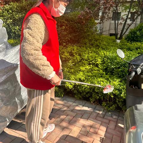 践行垃圾分类 共建文明新风