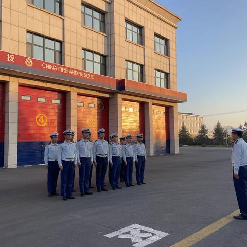 庆安县消防救援大队开展队容风纪检查推动纪律作风整顿周活动走深走实