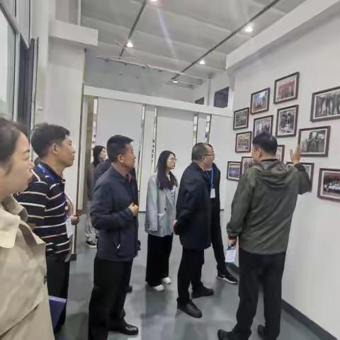 杜庄镇人大主席团搞好“三个结合” 推进“四提四进”活动深入开展