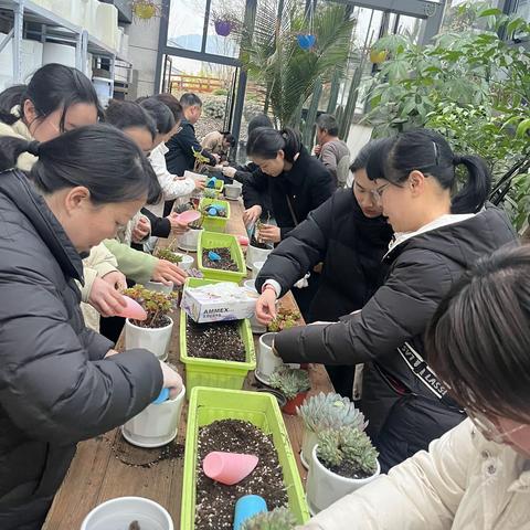 建设银行景宁支行开展三八妇女节系列活动