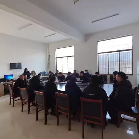 2025年2月14日，公路事业发展中心机关党支部到南漳镇徐洼村开展主题党日活动