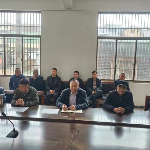 2025年10月9日，公路事业发展中心机关党支部到南漳镇徐洼村开展主题党日活动