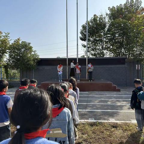 重阳敬老情，浓浓尽孝心