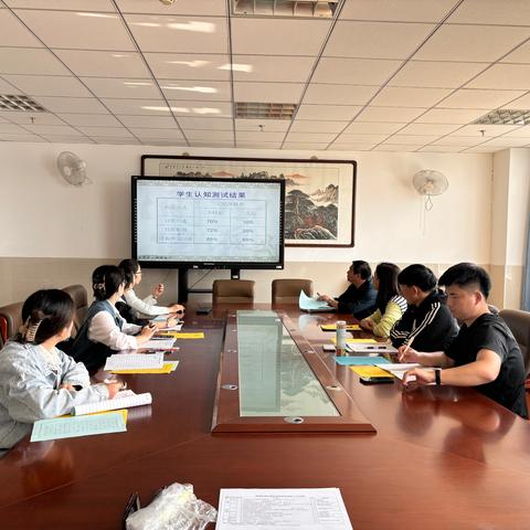 “政”心凝智育桃李，贤能启思点迷津 ‍             ——记高考分析名师解读