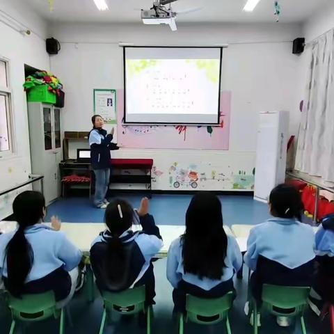 “教研聚合力，启航新学期”长宁学区河道明德幼儿园开展音乐教研活动