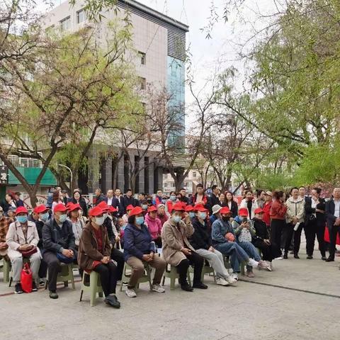 🌴“四月芳菲，情满邮政”老年趣味运动会🌴                      ————站前支局走进昭乌达社区