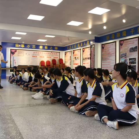 默契配合 活力无限——23旅游班级团建活动