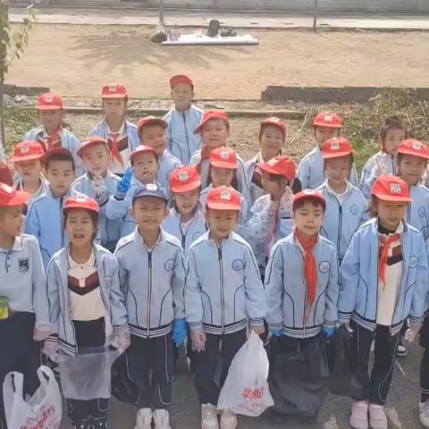 青华小学一年级六班秋游活动