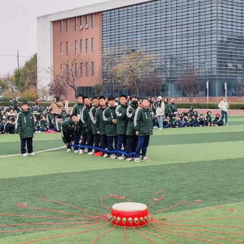 同心向党，活力青春 -记三棵树初级中学七年级团建活动