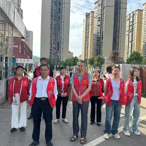 🌈用心“护学” 为爱“站岗”———吉星小学二（4）班爱心护航💗