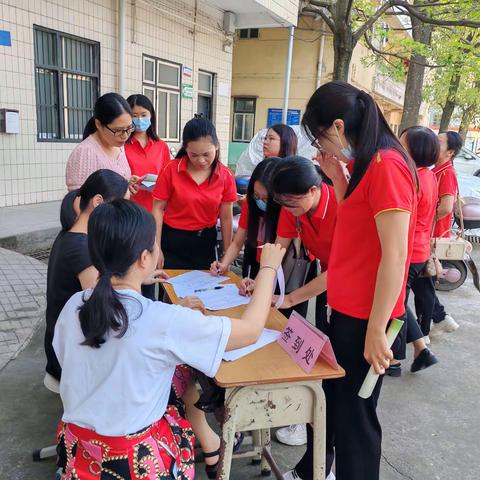 聚焦核心素养，打造高效课堂 —记石角镇中心学校与廉江市第四小学“结对共进”教研活动