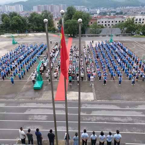 雨过天晴，彩虹初现——张家界澧兰中学初二年级生地送考仪式