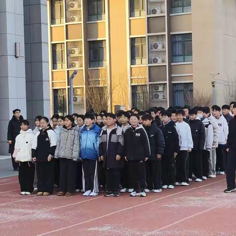 【三名五育·一校一品】——新密新区实验初级中学“健身操与太极三章”活动纪实